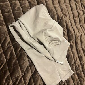 Women's Cream Leggings